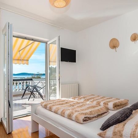 Apartment And Rooms Dalmatiko Vodice Ngoại thất bức ảnh