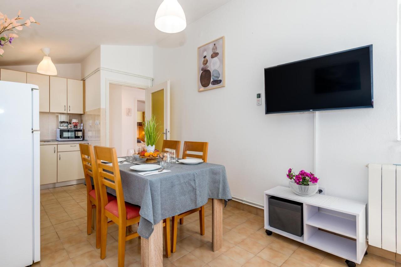 Apartment And Rooms Dalmatiko Vodice Ngoại thất bức ảnh