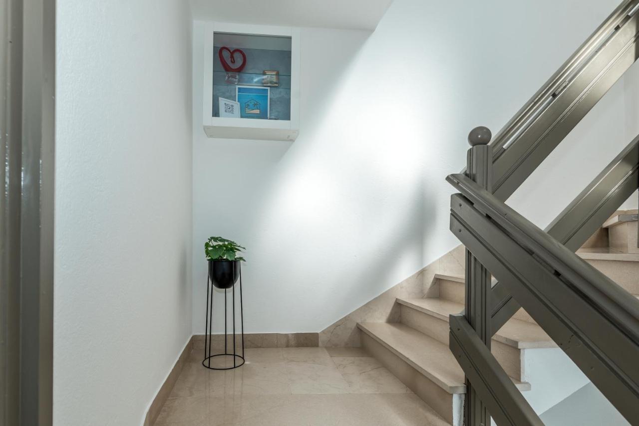 Apartment And Rooms Dalmatiko Vodice Ngoại thất bức ảnh
