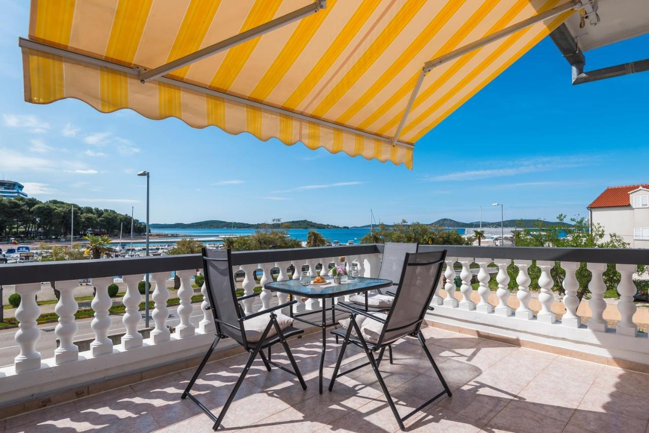 Apartment And Rooms Dalmatiko Vodice Ngoại thất bức ảnh