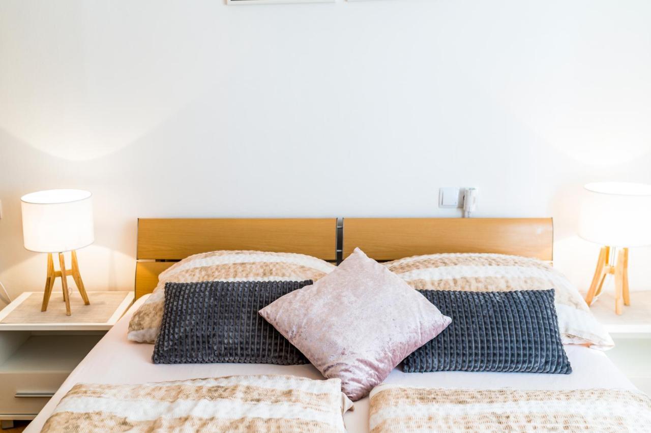 Apartment And Rooms Dalmatiko Vodice Ngoại thất bức ảnh