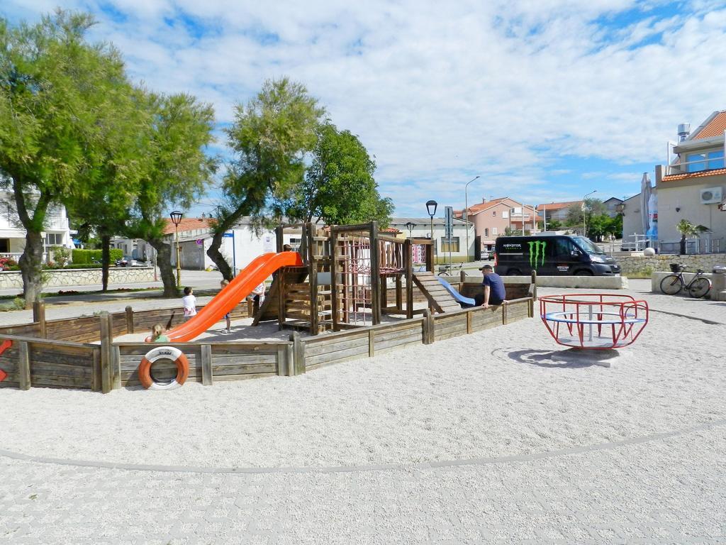 Apartment And Rooms Dalmatiko Vodice Ngoại thất bức ảnh